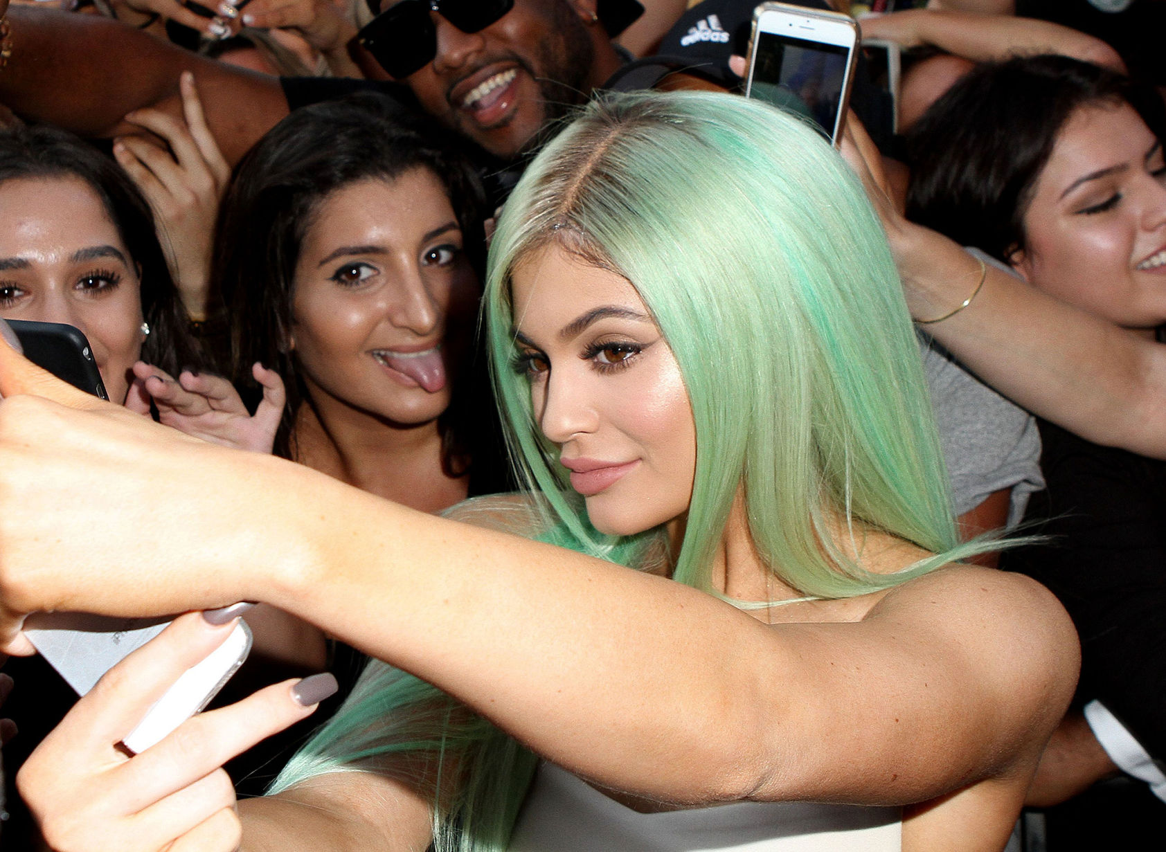 Celebrities with most selfies